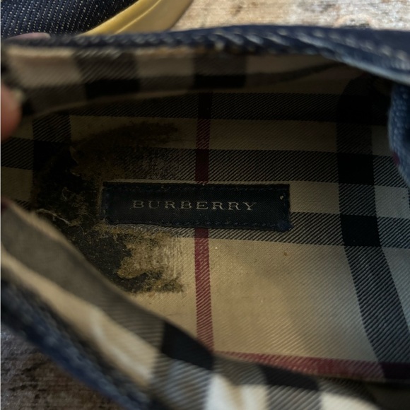 Women’s Vintage Burberry Tennis Shoes - Picture 4 of 6
